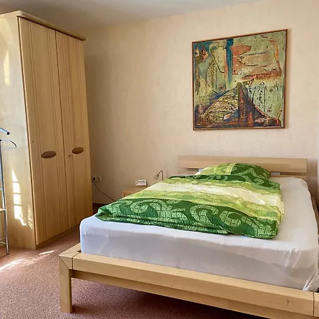Pension-schoenheim Bed & Breakfast Monzingen