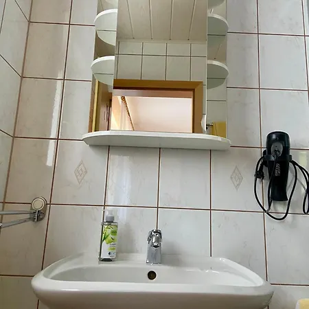 B&B Gaestehaus-Schoenheim * Monzingen